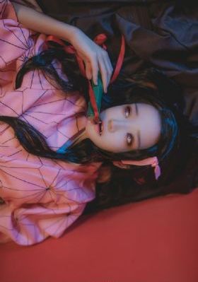 蜜柚AV成人片无码网站网_超清版蓝光版中文字幕包